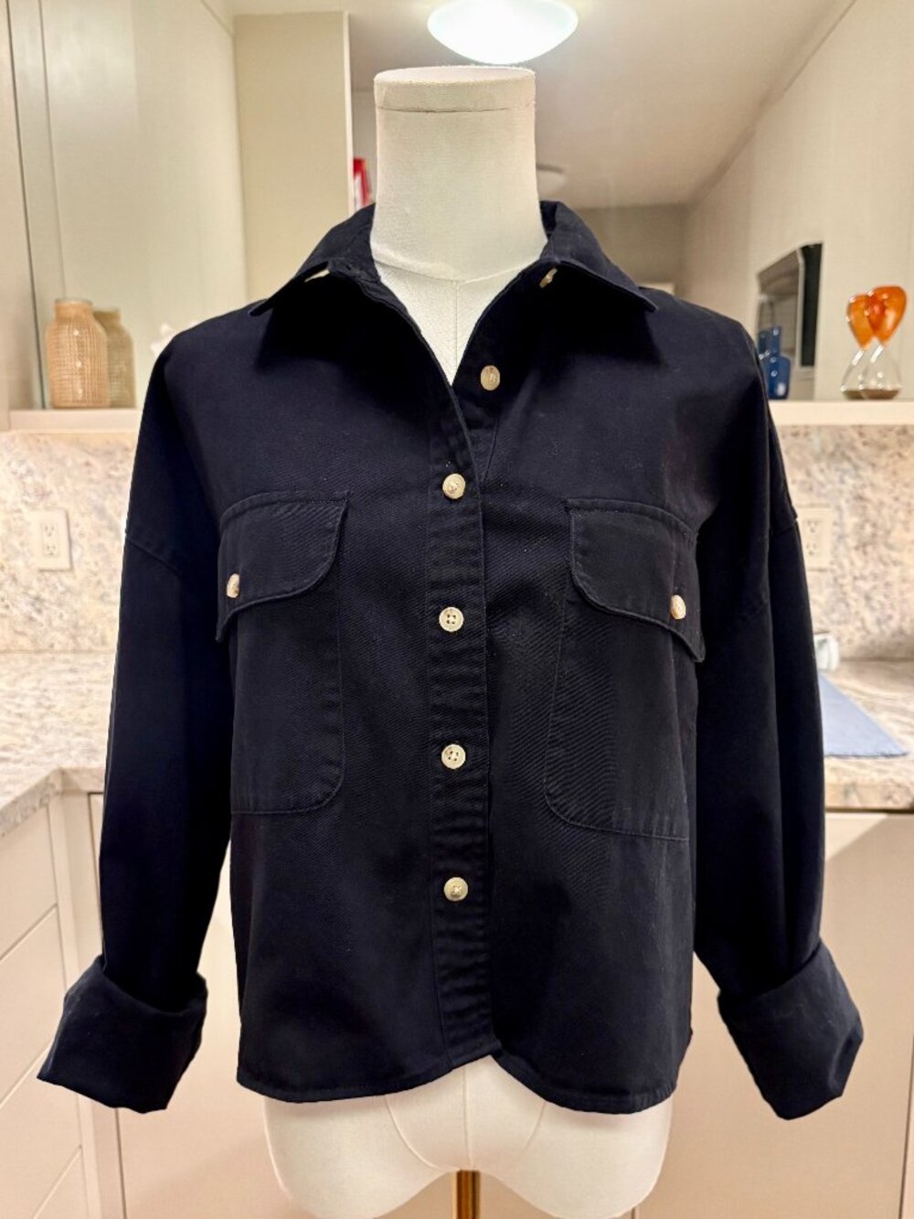 Aeropostale Women's Black Cropped Long Sleeve Button Up Shirt Top - Size Small - Picture 3 of 7